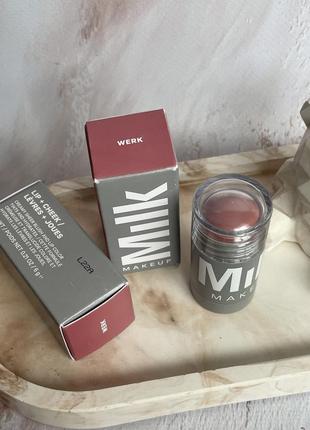 Кремові рум’яна помада для губ milk makeup lip + cheek cream blush stick werk5 фото