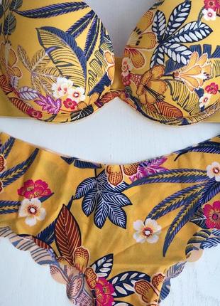 Комплект белья pink от victoria’s sceret 75a,75b(34a, 34b)