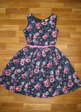 Красивое платье h&m на 13-15 лет