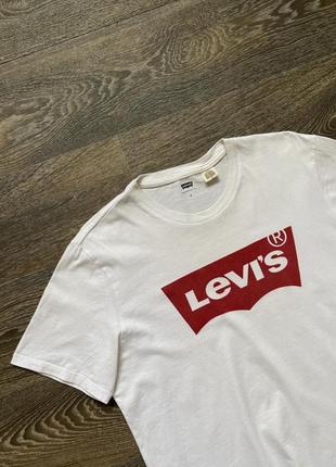 Оригінальні футболки levis.4 фото