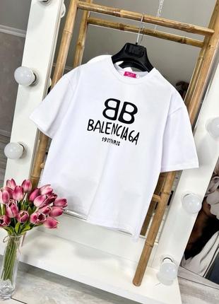 Футболка оверсайз с надписью balenciaga