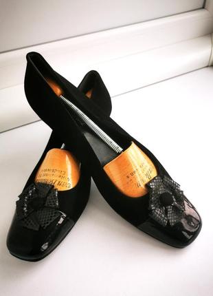 Красивые женские туфли из натуральной кожи peko