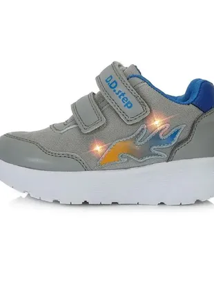 Легкі кросівки від d.d.step з led підсвіткою1 фото