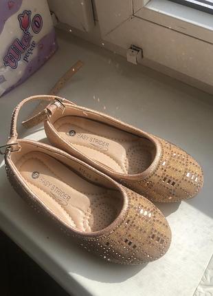 Обувь детская 15.5 см по по потолке