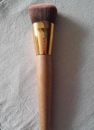 Tarte універсальна велика кисть для пудри/рум'ян з бамбуковою ручкою2 фото