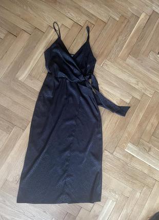 Платье атласное черная3 фото