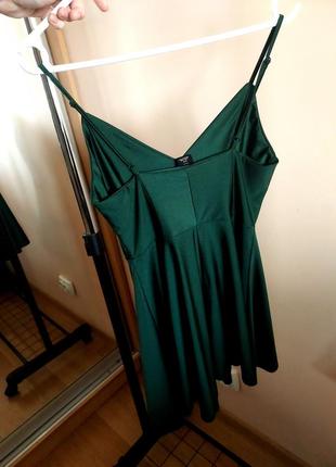 Темно-зеленое мини платье urban outfitters4 фото