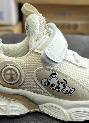 Легкие кроссовки, в наличии все размеры 21-26