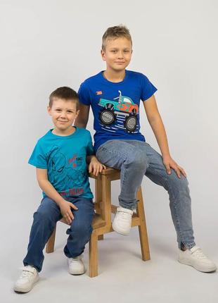 Бавовняна стильна футболка для хлопчиків з принтом4 фото