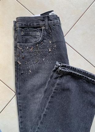 Новые серые прямые джинсы зара со стразами3 фото