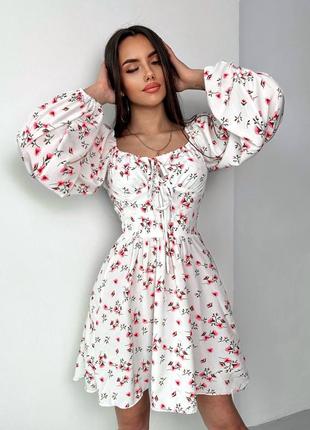 Красивое платье😍
