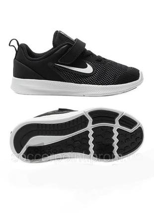 Легкі повітряно прониклі кросвіки бренду nike downshifter 9 uk 9,5 eur 27