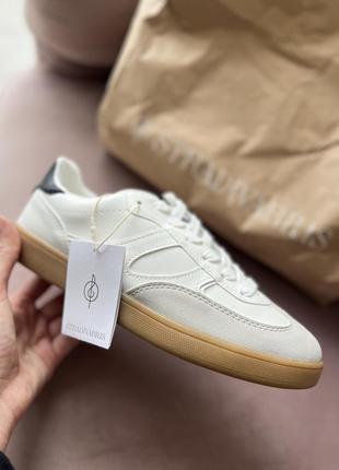 Кеди stradivarius в стилі adidas samba