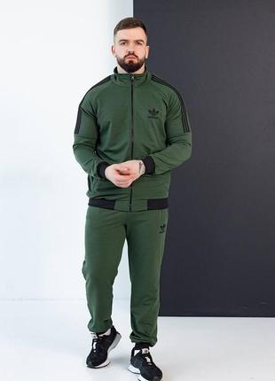 Мужской винтажный спортивный костюм хаки мужественный спортивный трикотажный костюм adidas1 фото