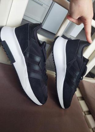 Замшеві кросівки adidas retropy f2