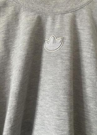 Класна кофта, баєчка, чоловіча, в світло сірому кольорі, від дорогого бренду: adidas 👌6 фото