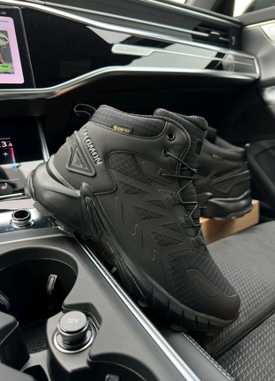 Зимові чоловічі кросівки salomon gore-tex high all black fur