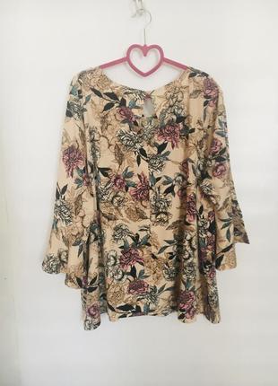 Нарядная блуза в цветочный принт большого размера2 фото