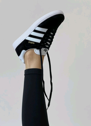 Жіночі кросівки adidas gazelle black/white6 фото