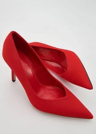 Шикарні туфлі лодочки на каблуку човники туфлі червоні на каблуку3 фото