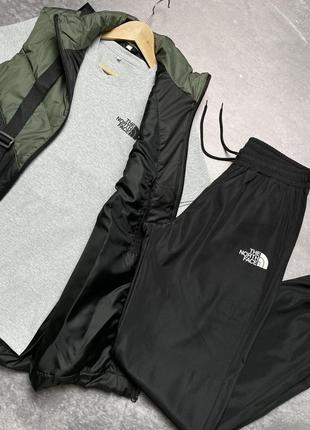 Комплект чоловічий в стилі tnf: жилетка хакі-чорна+футболка сіра+штани чорні. барсетка у подарунок4 фото