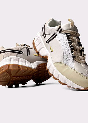 Жіночі кросівки nike air humara lx jacquemus beige