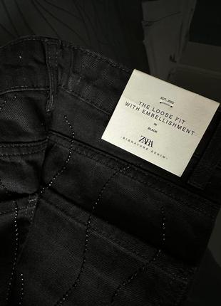 Джинсы zara, джинси zw collection straight-leg mid-rise зі стразами zara, черные ровные джинсы zara9 фото