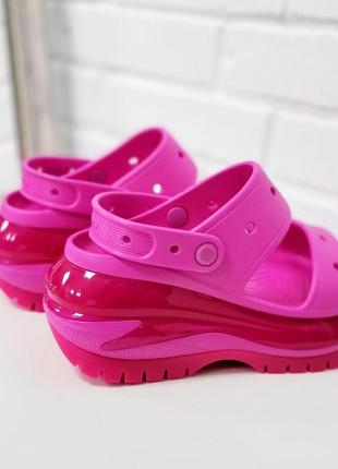 Босоножки клоги crocs mega crush sandal, оригинал2 фото