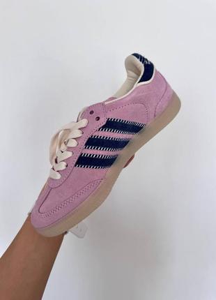 Женские кроссовки розжкви с синим adidas samba x notitle pink / navy premium7 фото