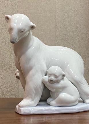 Порцелянова статуетка lladro «арктична сім'я».