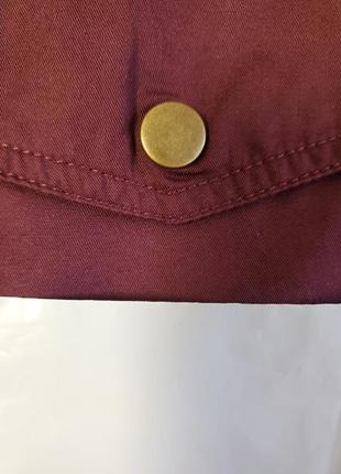 Красивая брендовая коттоновая легкая куртка с капюшоном цвет бургунди10 фото