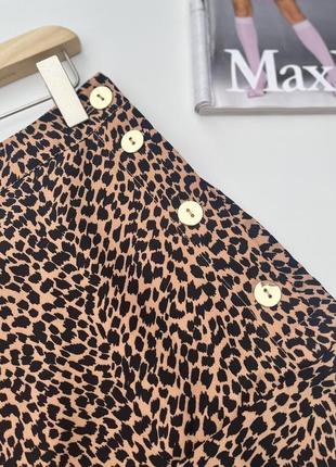 Шифоновая мини юбка в леопардовый принт. юбка с рюшами2 фото