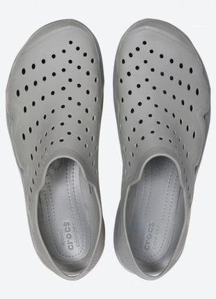Крокс сандалі аквашузи сірі crocs men's swiftwater wave sandal flat grey6 фото