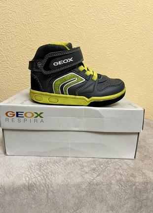 Детские ботинки geox inek с мигалками  26