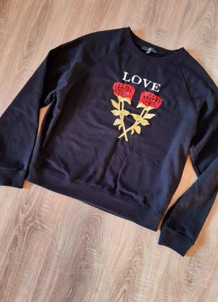 Стильный свитшот с принтом в стиле levi's