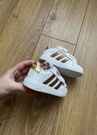 Adidas продам кроссовки2 фото