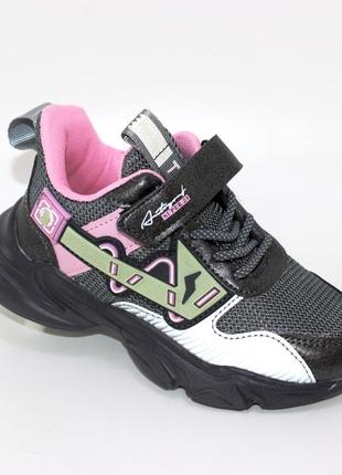 Дитячі чорні комфортні кросівки на дівчинку 4-7 років весняні,літні,осінні,текстиль сітка,весна-літо