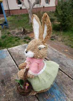 Пасхальный декор кролика с корзиной 40 см.2 фото
