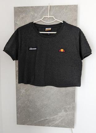 Топ ellesse