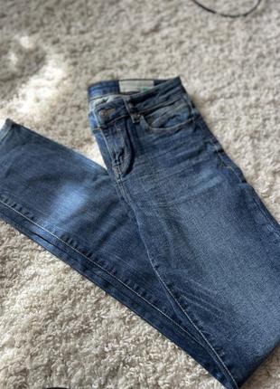 Жіночі джинси1 фото