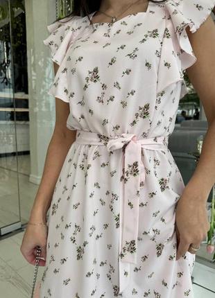 Платье миди с цветочным принтом с рюшами на плечах с поясом6 фото