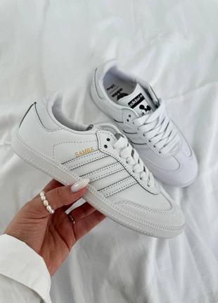 Жіночі кросівки білі adidas samba disney1 фото