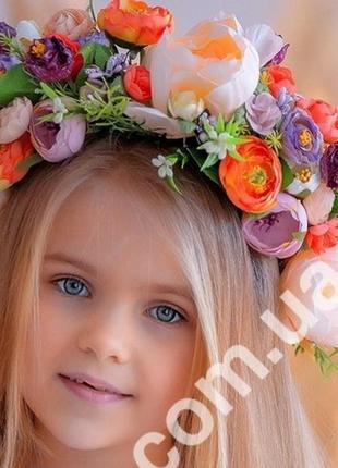 Віночок, обруч  з квітів  піони святковий