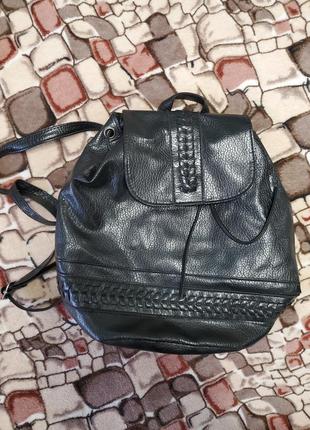 Рюкзак черный искусственная кожа1 фото