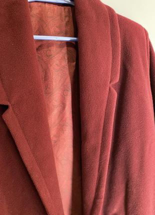 Вовняне пальто винного кольору6 фото