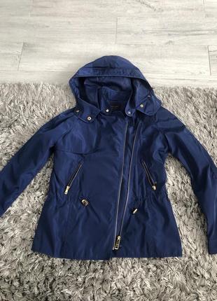 Куртка ветровка zara состояние новой