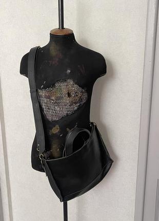 Bagllet черная кожаная сумка с длинным ремешком украинского бренда