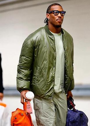 Шикарный бомбер zara в наличии, теплая куртка, новая коллекция