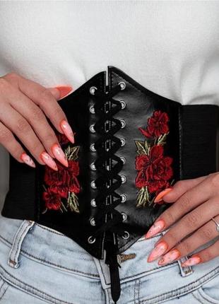 Корсет вишивка жіночий чорний червоні квіти шнурівка резинка пояс на зав'язках на застібках липучка4 фото