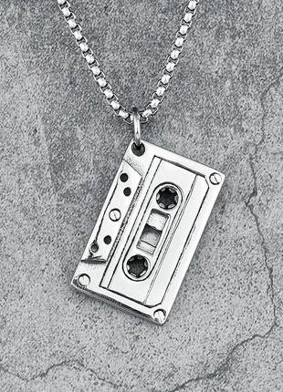 Мужской кулон подвеска с цепочкой cassette на шею из медицинской стали под серебро с аудиокассетой8 фото